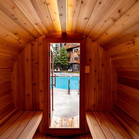 The Raven Suite At Stoneridge Mountain Resort キャンモア エクステリア 写真